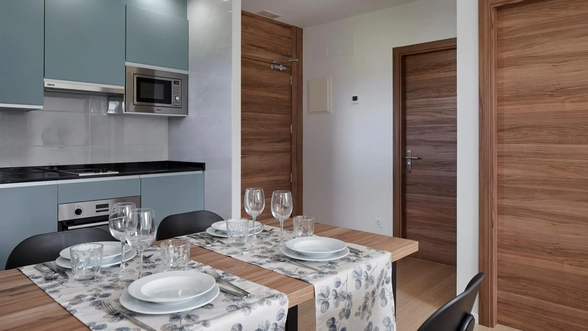 Mantulene Apartments - Basque Stay San Sebastián 0*,  Spanien