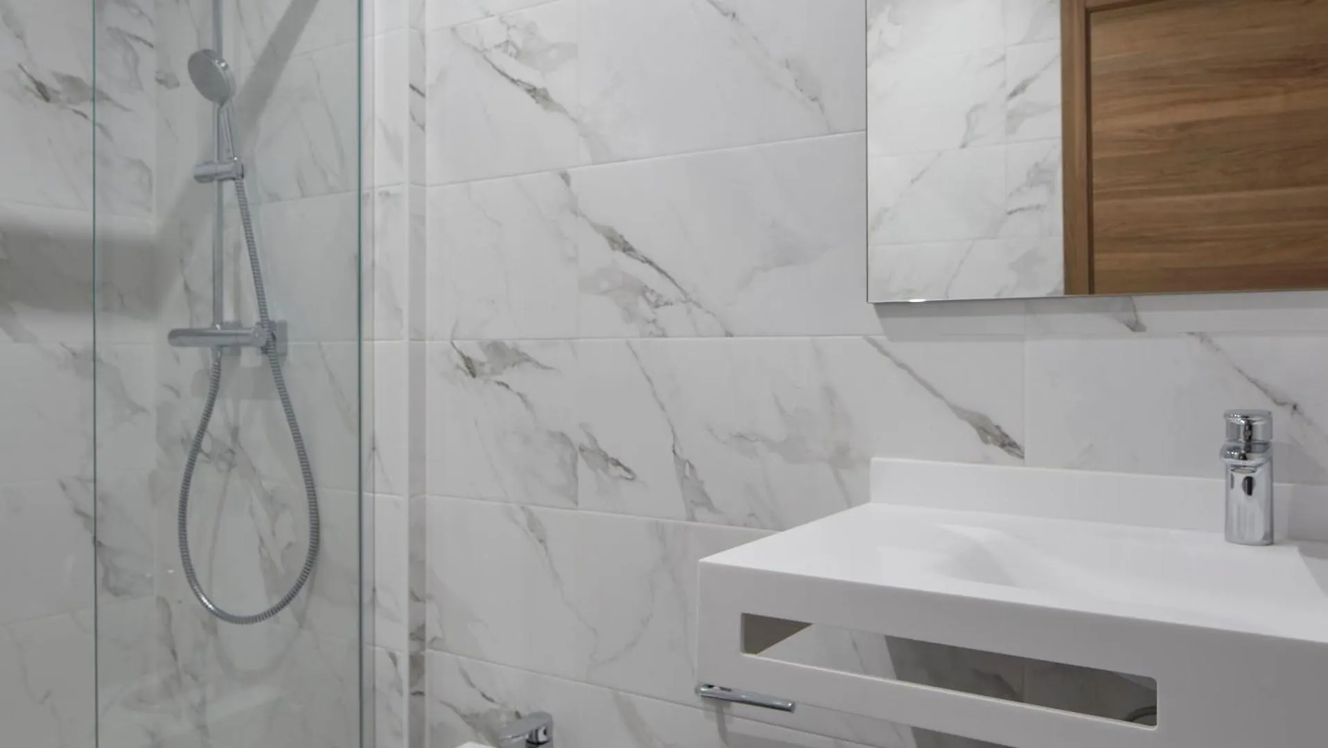 Mantulene Apartments - Basque Stay San Sebastián Spanien